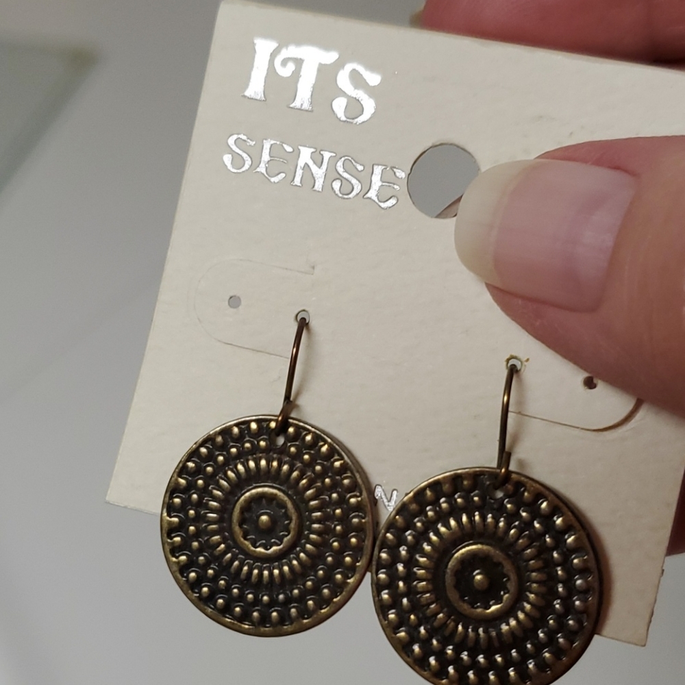 Vintage Medallion Earrings Antique Gold Small (NWT)